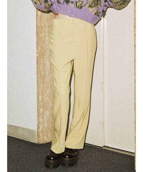 jouetie（ジュエティ）の「ストレートタックパンツ【WEB限定】（スラックス・レディース・ブラック/パープル/ネイビー/ブラウン/レッド/ピンク/イエロー/ブルー/グリーン・MEDIUM）」の8枚目の写真