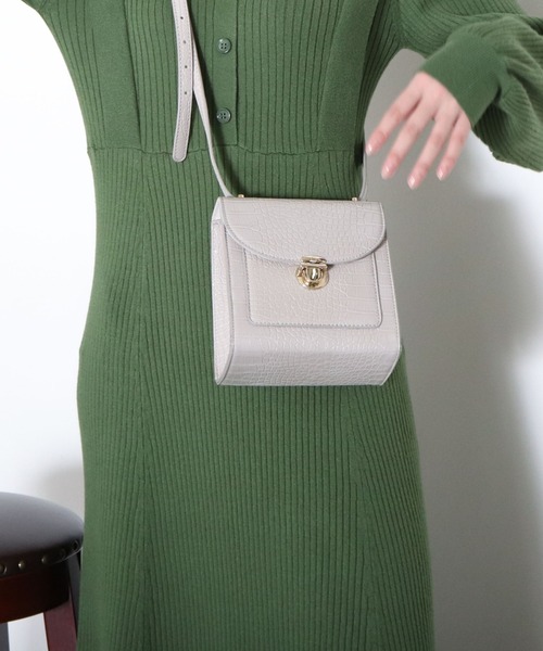 archives（アルシーヴ）の「豆挿しフラップショルダー（ショルダーバッグ・レディース・ブラック/グレー/アイボリー・FREE）」の8枚目の写真