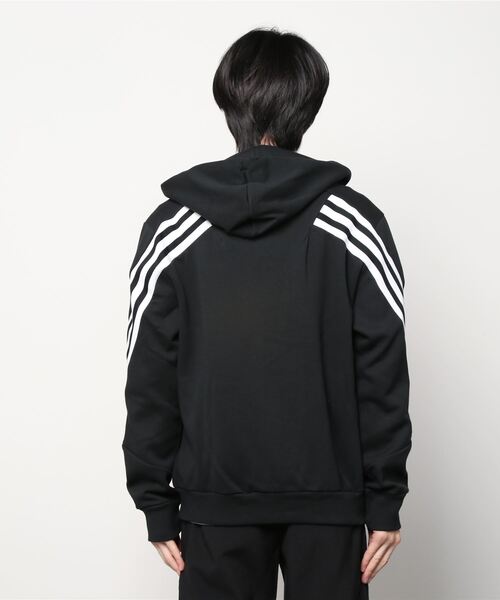 adidas（アディダス）の「アディダス スポーツウェア フューチャー