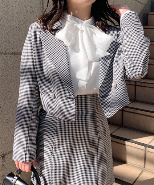 OLIVE des OLIVE(オリーブデオリーブ)の「ヘルシースタイルショート丈ジャケット(テーラードジャケット・レディース・ライトグレー/ブラック/ワンウォッシュ/ミント・FREE)」の2枚目の写真