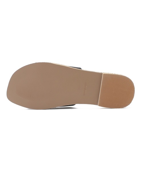 LUGG NAGG(ラグナグ)の「カバードフラットサンダル(サンダル・レディース・ブラック/ブラウン/ナチュラル・23.5cm/24.5cm/23.0cm/24.0cm)」の7枚目の写真