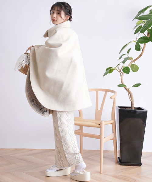 utatane（ウタタネ）の「和装コート ポンチョ ニコアンティーク（ポンチョ・レディース・ベージュ・FREE）」の8枚目の写真