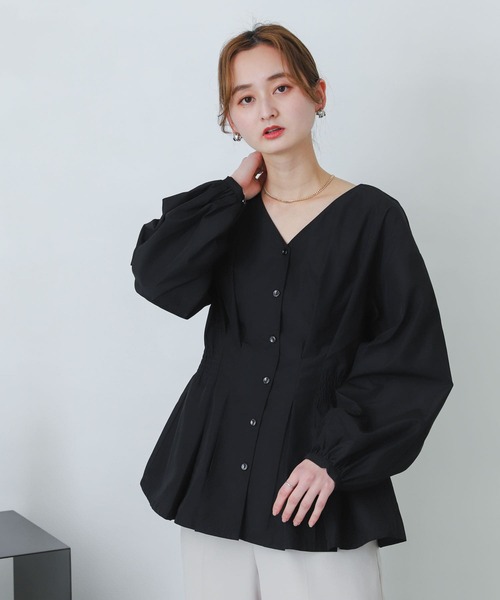 SENSE OF PLACE by URBAN RESEARCH（センスオブプレイスバイアーバンリサーチ）の「Vネックウエストマークブラウス（シャツ/ブラウス・レディース・ブラック/ライトブルー/オフホワイト・ONE）」の13枚目の写真