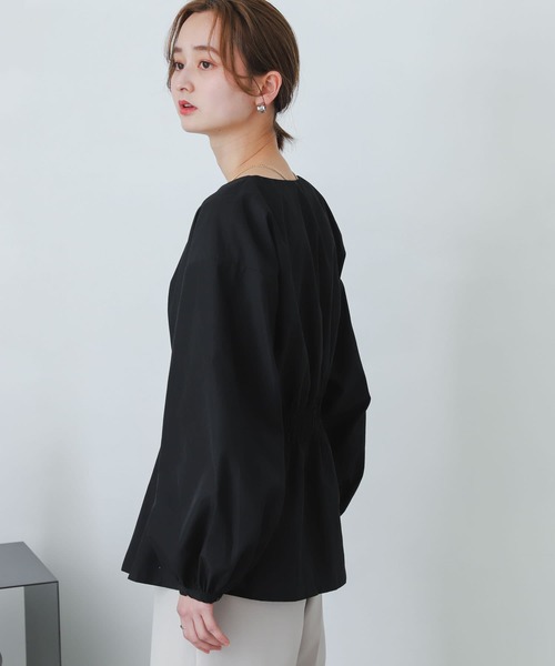 SENSE OF PLACE by URBAN RESEARCH（センスオブプレイスバイアーバンリサーチ）の「Vネックウエストマークブラウス（シャツ/ブラウス・レディース・ブラック/ライトブルー/オフホワイト・ONE）」の14枚目の写真