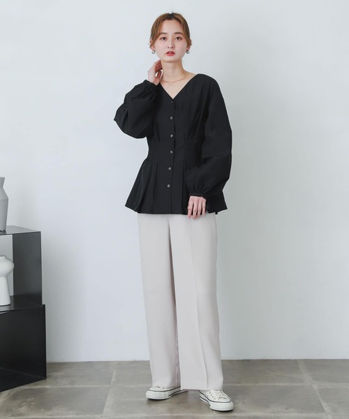 SENSE OF PLACE by URBAN RESEARCH（センスオブプレイスバイアーバンリサーチ）の「Vネックウエストマークブラウス（シャツ/ブラウス・レディース・ブラック/ライトブルー/オフホワイト・ONE）」の16枚目の写真