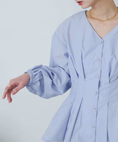 SENSE OF PLACE by URBAN RESEARCH（センスオブプレイスバイアーバンリサーチ）の「Vネックウエストマークブラウス（シャツ/ブラウス・レディース・ブラック/ライトブルー/オフホワイト・ONE）」の18枚目の写真