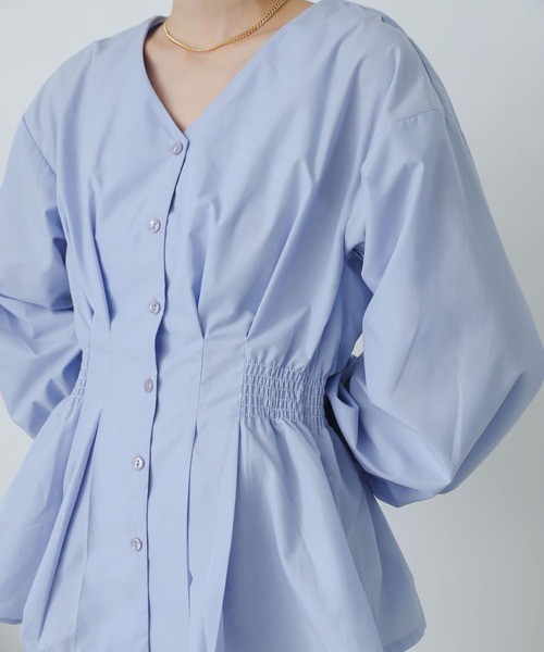 SENSE OF PLACE by URBAN RESEARCH（センスオブプレイスバイアーバンリサーチ）の「Vネックウエストマークブラウス（シャツ/ブラウス・レディース・ブラック/ライトブルー/オフホワイト・ONE）」の19枚目の写真