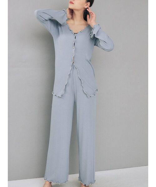 MERCURYDUO(マーキュリーデュオ)の「【GENTLE】配色メロウカットソーセットアップ(ルームウェア/パジャマ・レディース・ブラック/ライトブルー・FREE)」の22枚目の写真