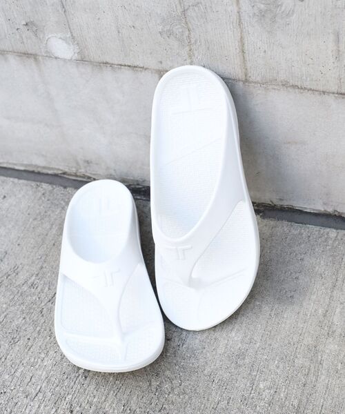 TELIC（テリック）の「TELIC:FLIP FLOP◇（サンダル・レディース・ブラック/ブラウン/オフホワイト/カーキ・SMALL/MEDIUM/X-SMALL）」の18枚目の写真