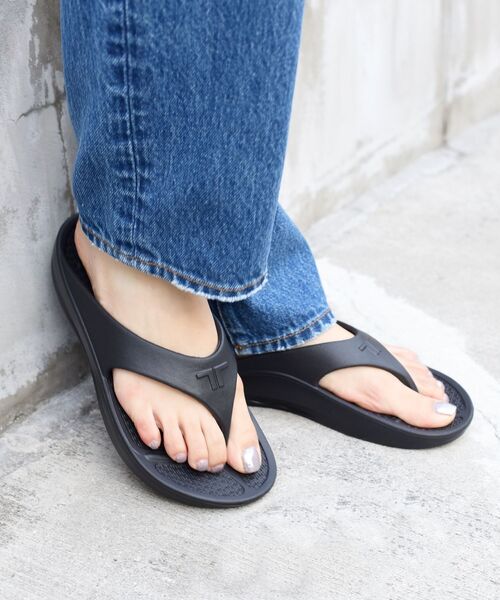 TELIC（テリック）の「TELIC:FLIP FLOP◇（サンダル・レディース・ブラック/ブラウン/オフホワイト/カーキ・SMALL/MEDIUM/X-SMALL）」の20枚目の写真