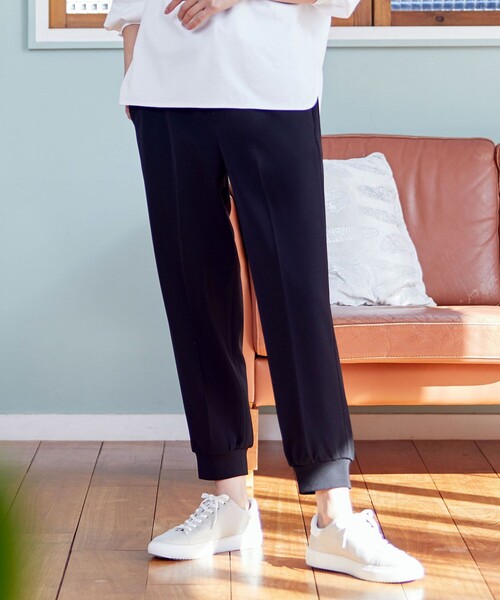 J.PRESS(ジェイプレス)の「【洗える】TA/PEモクロディ ジョガー パンツ(その他パンツ・レディース・ブラック系/ネイビー系・T13/T17)」の2枚目の写真