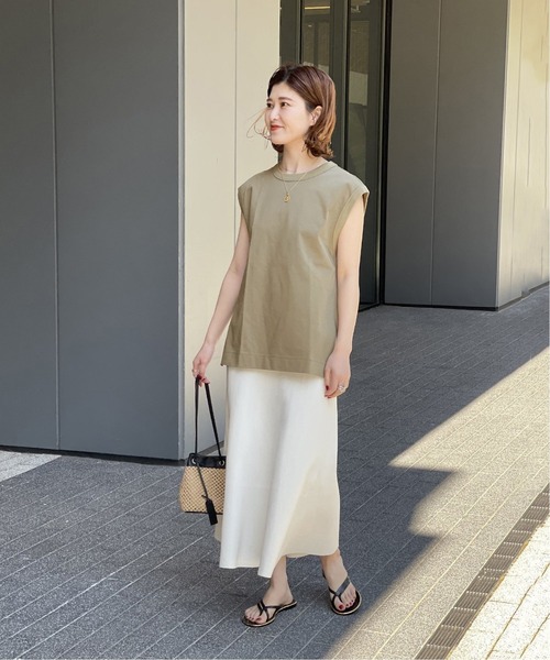 Spick & Span（スピックアンドスパン）の「【WRAPINKNOT】オーバーサイズタンクトップ（タンクトップ・レディース・カーキ/ブラック/ホワイト・FREE）」の9枚目の写真