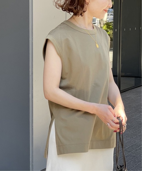 Spick & Span（スピックアンドスパン）の「【WRAPINKNOT】オーバーサイズタンクトップ（タンクトップ・レディース・カーキ/ブラック/ホワイト・FREE）」の11枚目の写真