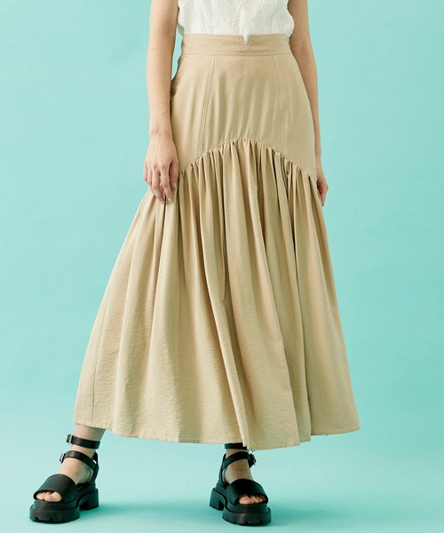 INella（イネラ）の「【INella/イネラ】エアリーギャザーヘムスカート（スカート・レディース・ブラック/ベージュ・1/2）」の14枚目の写真