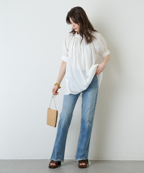 Whim Gazette（ウィムガゼット）の「ギャザーネックブラウス