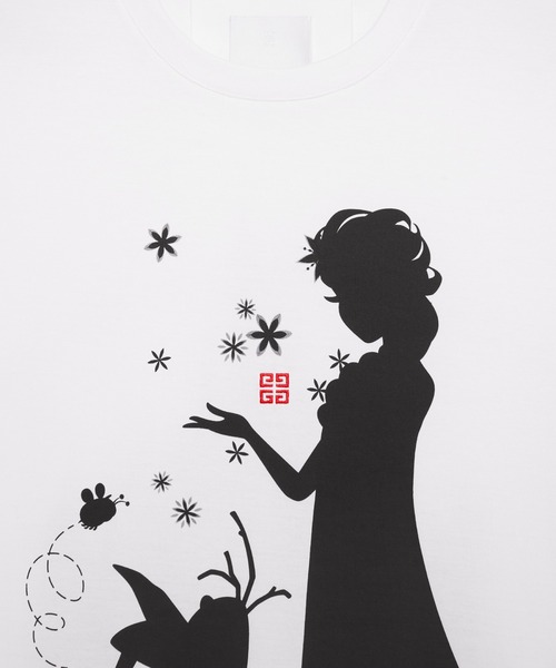 GIVENCHY（ジバンシイ）の「【ディズニー x GIVENCHY コラボレーション】SHORT SLEEVES T-SHIRT FROZEN BLACK & WHITE PRINT（Tシャツ/カットソー・レディース・ホワイト・SMALL/MEDIUM/LARGE/X-SMALL/XX-SMALL）」の6枚目の写真