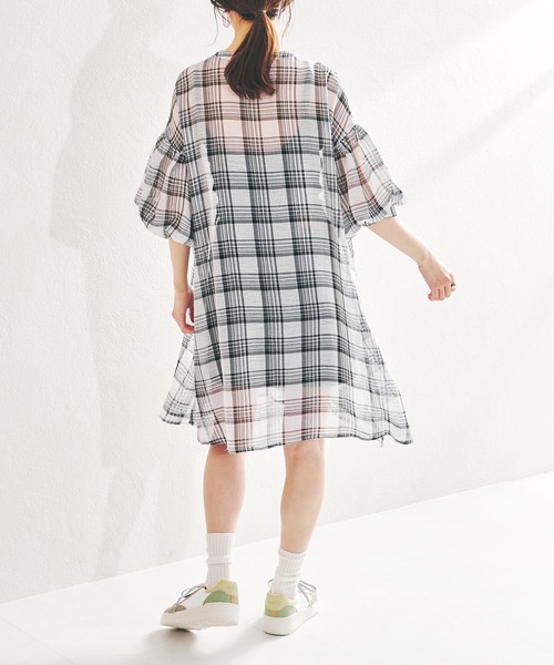 acro（アクロ）の「パフスリーブシアーチュニックワンピース/AC1411（ワンピース・レディース・ライトブルー/ブラック/ベージュ・ﾌﾘ-）」の6枚目の写真