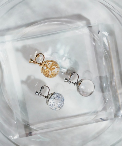 VANNIE U(ヴァニーユー)の「sphere earring(イヤリング・レディース・シルバー/ゴールド/クリア・FREE)」の4枚目の写真