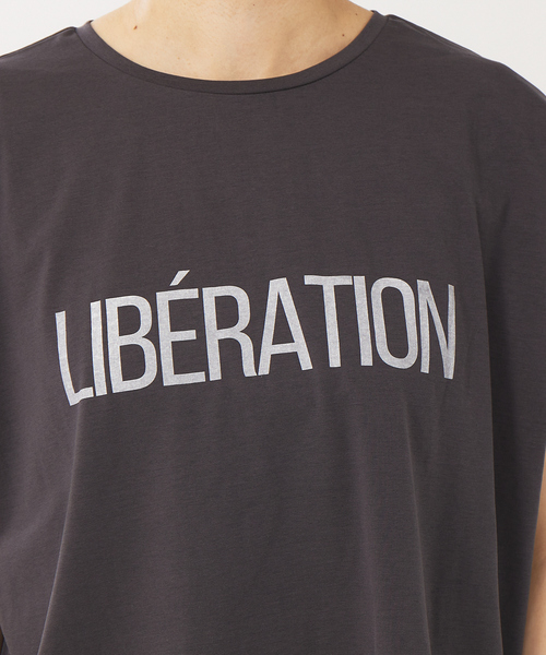 abahouse mavie（アバハウスマヴィ）の「ワイドロゴTシャツ2（Tシャツ/カットソー・レディース・チャコールグレー/ダークネイビー/ホワイト系その他/ホワイト系その他3/グリーン/ブラック・フリー）」の11枚目の写真