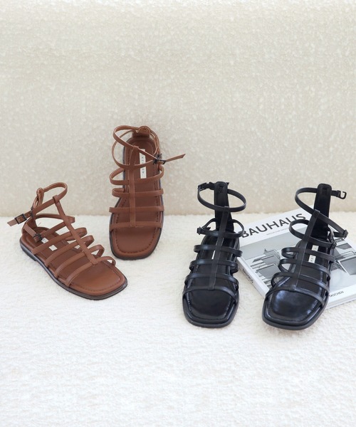 UNE MANSION（ユヌマンション）の「ストラップグラディエーターサンダル（サンダル・レディース・ブラック/ブラウン・23cm/24cm/25cm）」の11枚目の写真