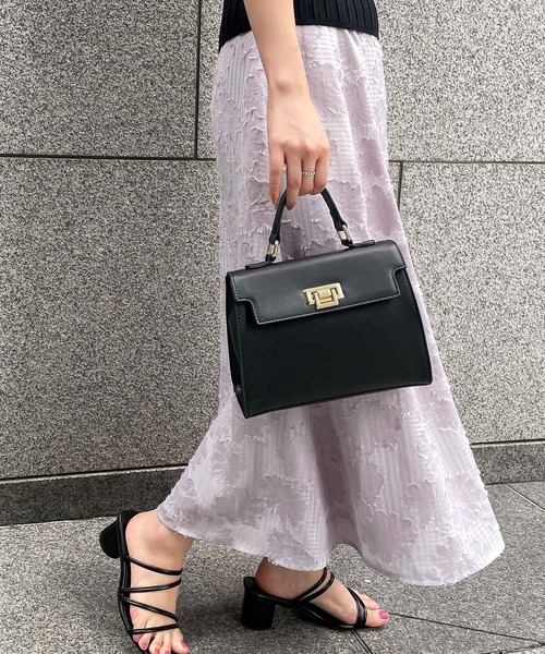 KOBE LETTUCE（コウベレタス）の「2wayフラップワンハンドルショルダーバッグ（ショルダーバッグ・レディース・アイボリー/オレンジ系/ベージュ系/ブラック・FREE）」の9枚目の写真