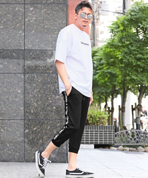 LUXSTYLE(ラグスタイル)の「ジャガードロゴテープクロップドジョガーパンツ(その他パンツ・メンズ・ブラック/ブラック系その他・M/L/XL)」の7枚目の写真