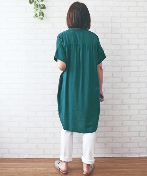 BELLUNA PLUS(ベルーナ)の「麻調スラブ素材袖切替デザインワンピース(ワンピース・レディース・ネイビー/カーキ/ターコイズブルー/オレンジ・MEDIUM/LARGE/X-LARGE)」の9枚目の写真