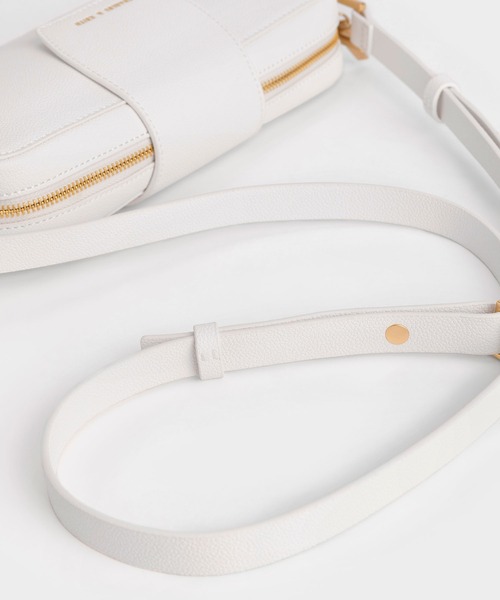 CHARLES & KEITH（チャールズ & キース）の「Selby シェルビー 