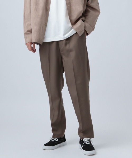 BAYFLOW(ベイフロー)の「ツイルテーパードトラウザー(その他パンツ・メンズ・グレー/ブラック/ブラウン・MEDIUM/LARGE)」の2枚目の写真
