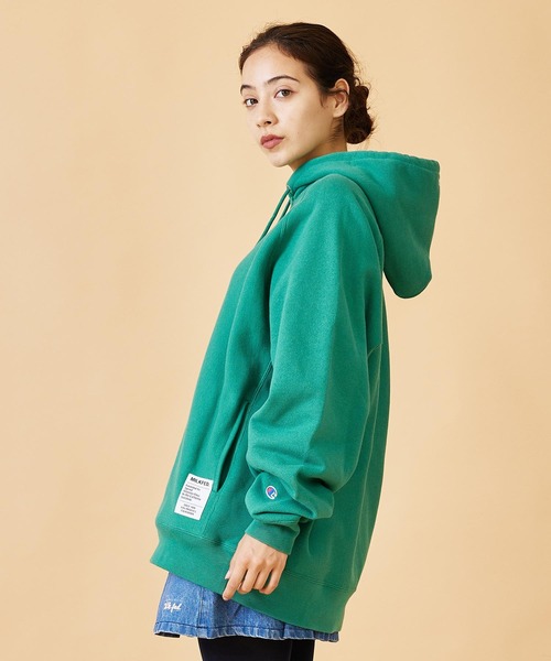 MILKFED.(ミルクフェド)の「MILKFED.ⅹCHAMPION SWEAT HOODIE(パーカー・レディース・ネイビー/ブラック/アッシュ/グリーン/オフホワイト・M/S)」の22枚目の写真