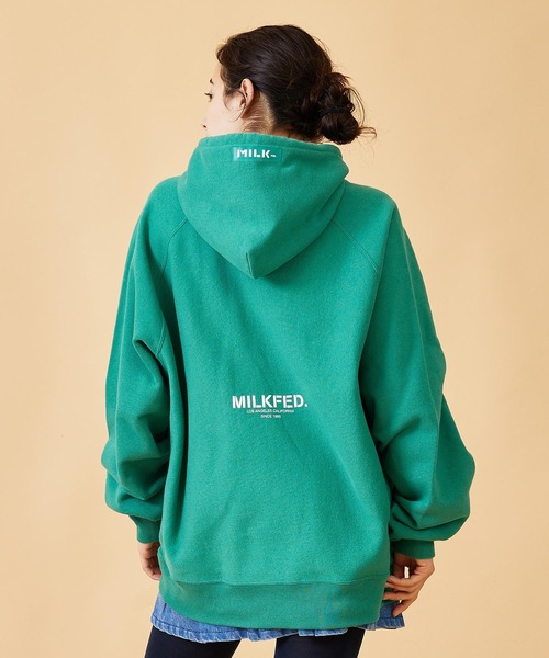 MILKFED.(ミルクフェド)の「MILKFED.ⅹCHAMPION SWEAT HOODIE(パーカー・レディース・ネイビー/ブラック/アッシュ/グリーン/オフホワイト・M/S)」の13枚目の写真