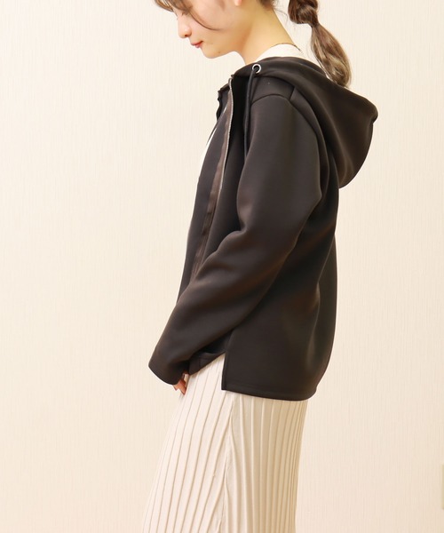 libelle more（リベル モア）の「フーディージップパーカー（パーカー・レディース・パープル/ベージュ/グリーン/チャコールグレー・L/M）」の6枚目の写真