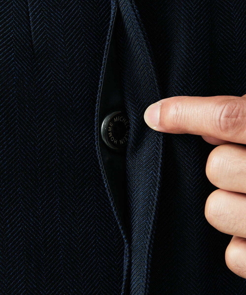 MICHEL KLEIN HOMME (ミッシェルクランオム)の「2WAYロング丈コート(ステンカラーコート・メンズ・ブラック/ネイビー・LARGE/MEDIUM/X-LARGE)」の14枚目の写真