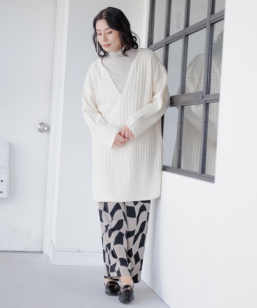 LEPSIM（レプシィム）の「フライスインナータートル　353640（Tシャツ/カットソー・レディース・ブラック/ブラウン/グレイッシュベージュ/グリーン/オフホワイト・FREE）」の20枚目の写真