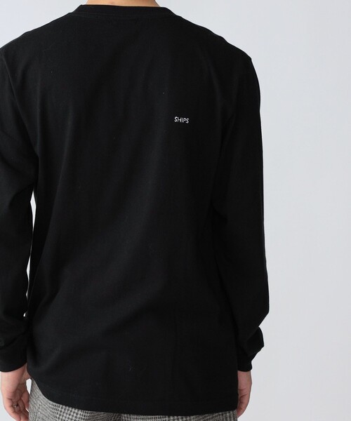 SHIPS（シップス）の「【WEB限定】SHIPS: ワンポイント マイクロ SHIPSロゴ ロングスリーブTシャツ（ロンT）（Tシャツ/カットソー・メンズ・ライトホワイト/ネイビー/ブラック/ホワイト/その他1/その他2/その他3/ダークグレー/ロイヤルブルー/グレー系・SMALL/MEDIUM/LARGE/X-LARGE）」の9枚目の写真
