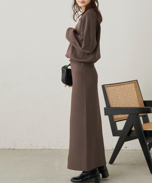 CLEARIMPRESSION （クリアインプレッション）の「【セットアップ対応】クルーネックボリュームスリーブニット（ニット/セーター・レディース・ブラウン/ブラック・FREE）」の19枚目の写真