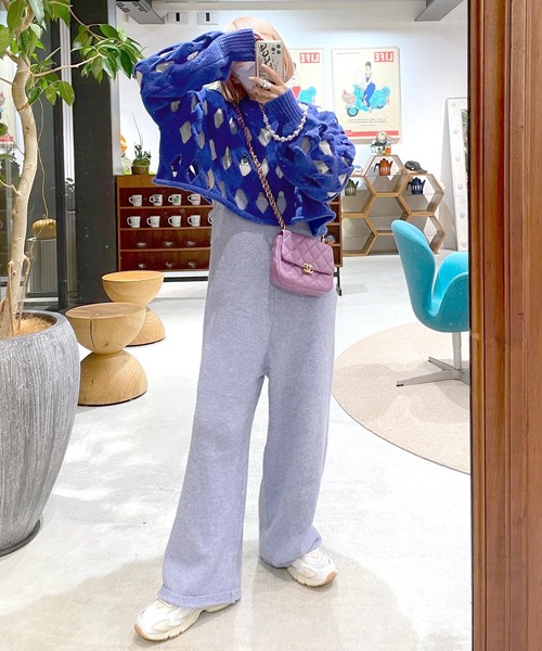 Alley by w closet（アリーバイダブルクローゼット）の「【Alley】穴あきニットプルオーバー（ニット/セーター・レディース・オレンジ/ブルー/オフホワイト・FREE）」の4枚目の写真