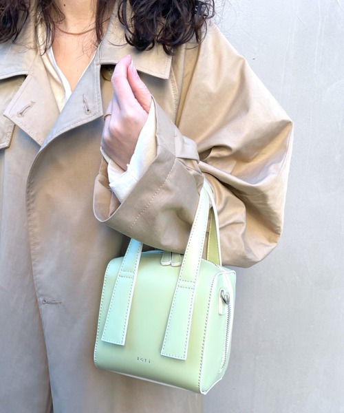 loti（ロティ）の「loti ミニボックスボストンBAG（ショルダーバッグ・レディース・ブラック/ライム/オフホワイト・ONE SIZE）」の5枚目の写真