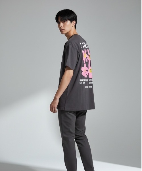 A.en(エイエン )の「Florist Tee(Tシャツ/カットソー・メンズ・ブラック・L/XXL/XL)」の4枚目の写真