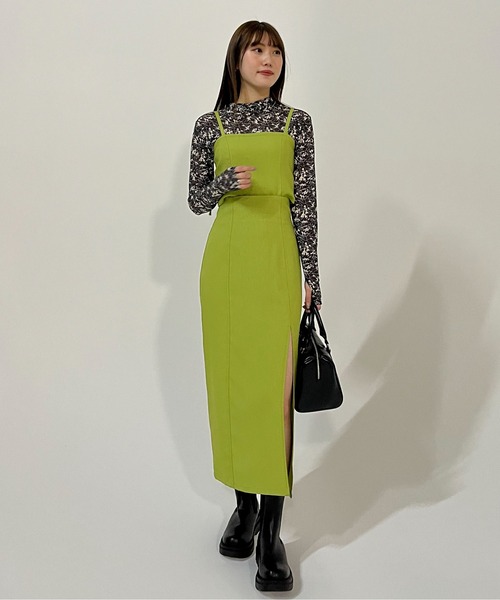 EPIMI E'PIMMY(エピミエピミー)の「ハイネックフラワーシアートップス(Tシャツ/カットソー・レディース・ネイビー/ベージュ/ブラック・MEDIUM)」の4枚目の写真