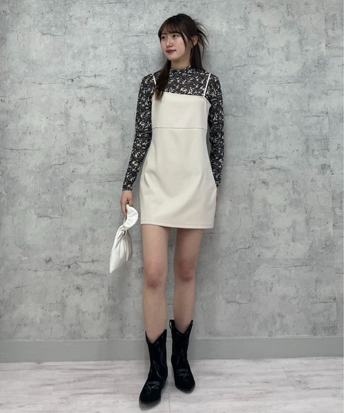 EPIMI E'PIMMY(エピミエピミー)の「ハイネックフラワーシアートップス(Tシャツ/カットソー・レディース・ネイビー/ベージュ/ブラック・MEDIUM)」の18枚目の写真