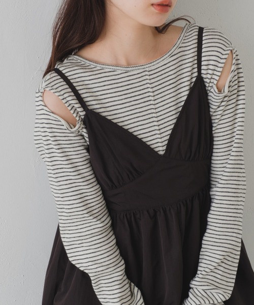 Kastane（カスタネ）の「【2023SSカタログ掲載アイテム】アームスリットプルオーバー（Tシャツ/カットソー・レディース・ブラック/オフホワイト/ブルー/ホワイト系その他・FREE）」の2枚目の写真