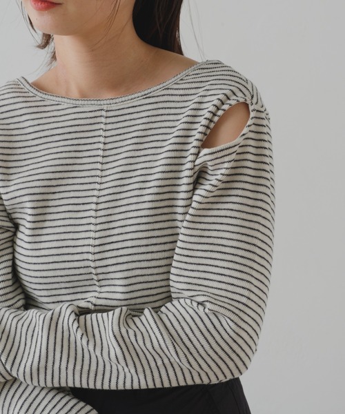 Kastane（カスタネ）の「【2023SSカタログ掲載アイテム】アームスリットプルオーバー（Tシャツ/カットソー・レディース・ブラック/オフホワイト/ブルー/ホワイト系その他・FREE）」の21枚目の写真