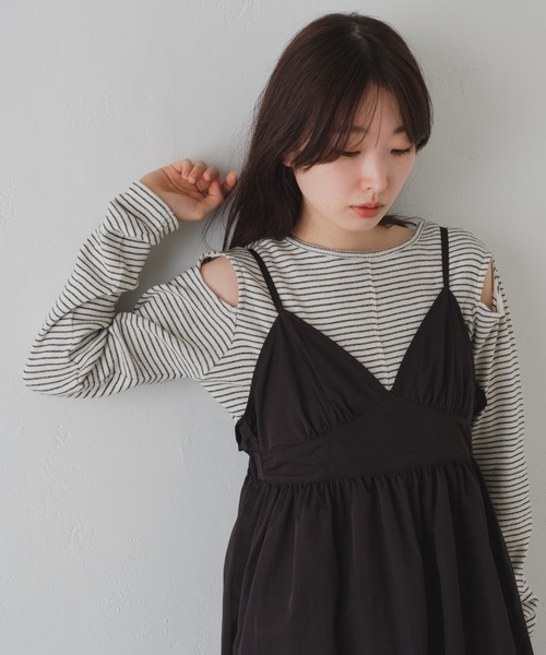 Kastane（カスタネ）の「【2023SSカタログ掲載アイテム】アームスリットプルオーバー（Tシャツ/カットソー・レディース・ブラック/オフホワイト/ブルー/ホワイト系その他・FREE）」の12枚目の写真