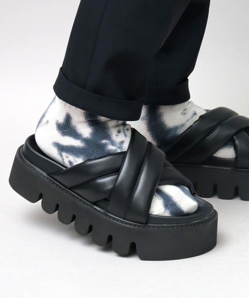 glabella（グラベラ）の「超厚底 パデッド クロスバンド サンダル / ハイソール レザーサンダル（サンダル・メンズ・ブラック・S/M/L）」の3枚目の写真