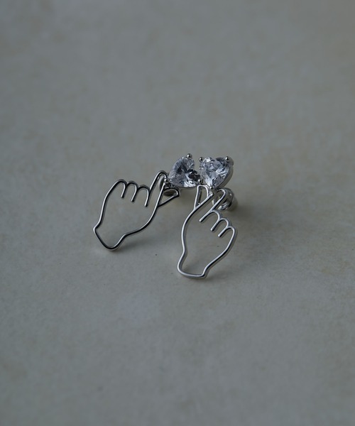 ear PAPILLONNER（イアパピヨネ）の「《WEB限定アイテム》きゅん 