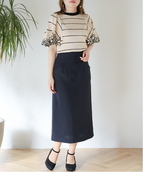 ASTORIA ODIER（アストリアオディール）の「袖刺繍フレアニット（ニット/セーター・レディース・アイボリー/ホワイト×ブラック/ブラック×ホワイト/ブラック/ピンク/ブラウン/モカ/グリーン・MEDIUM）」の21枚目の写真