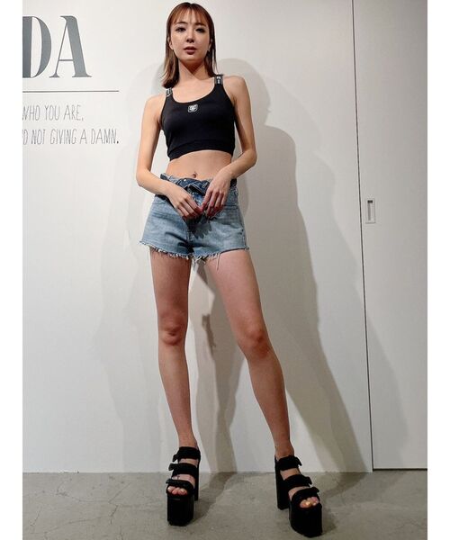 GYDA(ジェイダ)の「GYDA×DC LOGOテープBACKクロス ビスチェ(タンクトップ・レディース・オフホワイト/ブラック・FREE)」の4枚目の写真