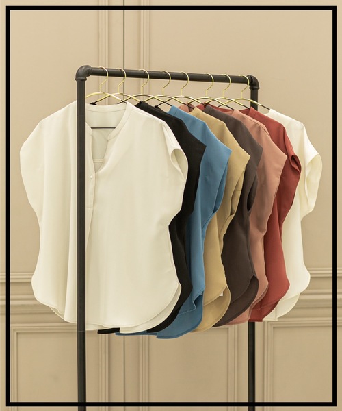 OPAQUE.CLIP(オペークドットクリップ)の「◆≪エマール検証済 洗える≫セットアップ対応 パールボタン スキッパーブラウス【洗濯機洗い可/イージーケア/ストレッチ】(シャツ/ブラウス・レディース・オフホワイト/ブラウン系その他5/ベビーピンク/ブラック/ライトグレー/レンガ/ライトブルー/サンドベージュ・42/34/38/40/36)」の9枚目の写真