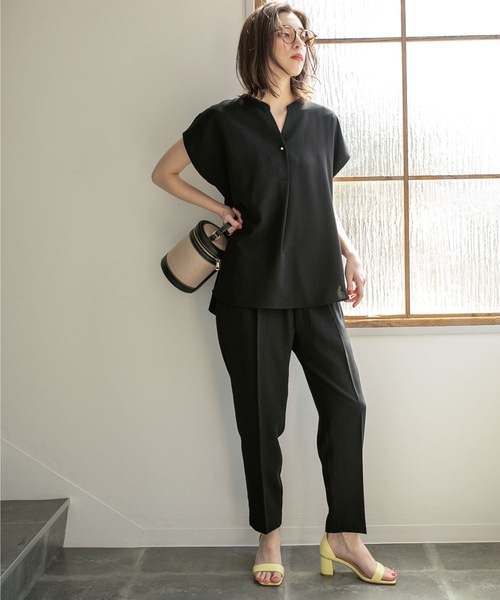 OPAQUE.CLIP(オペークドットクリップ)の「◆≪エマール検証済 洗える≫セットアップ対応 パールボタン スキッパーブラウス【洗濯機洗い可/イージーケア/ストレッチ】(シャツ/ブラウス・レディース・オフホワイト/ブラウン系その他5/ベビーピンク/ブラック/ライトグレー/レンガ/ライトブルー/サンドベージュ・42/34/38/40/36)」の19枚目の写真